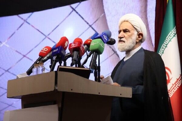 برنامه بنیاد مسکن برای رفع موانع سرمایه‌گذاری مسکن و تولید مصالح ساختمانی مرغوب