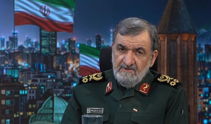 رضایی: جنگ تحمیلی ۱۲ روزه دستاوردهای مهمی برای ایران داشت رضایی: جنگ تحمیلی ۱۲ روزه دستاوردهای مهمی برای ایران داشت